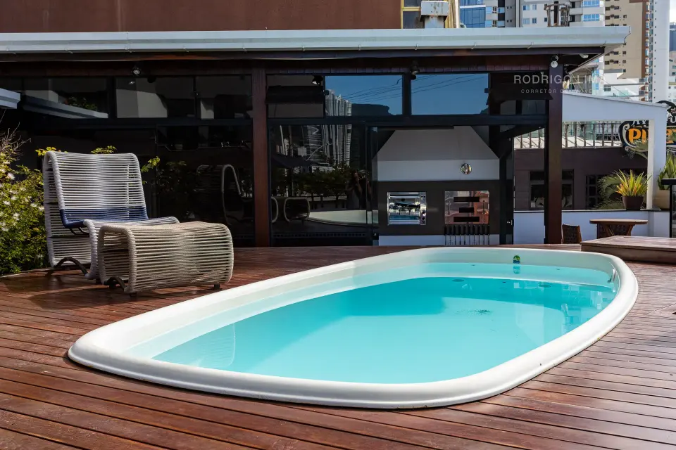 Notrevile 101: Apartamento de 320 m² com terraço gourmet de 130 m² na nova orla da Barra Sul